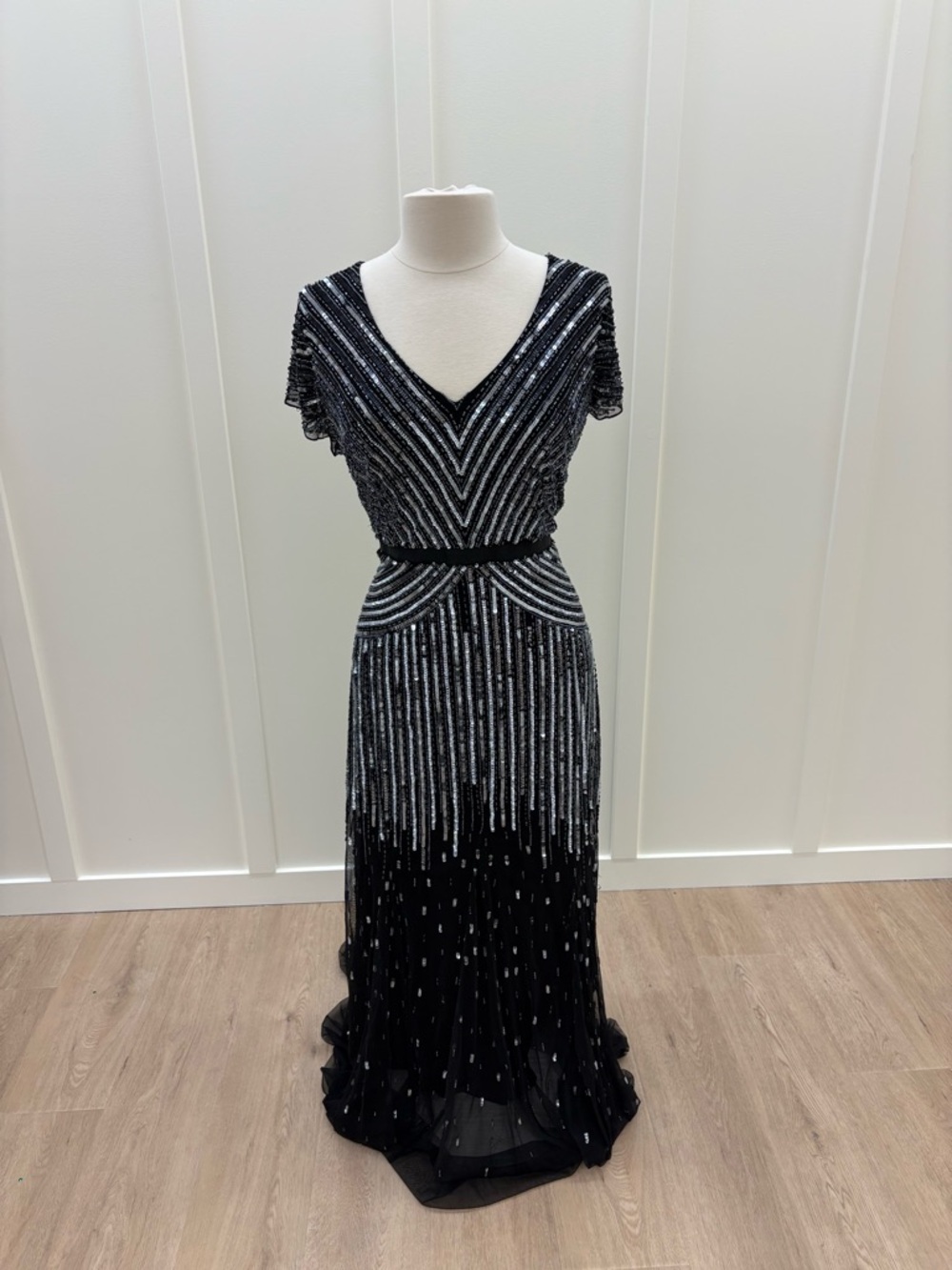 Adrianna Papell Black and Silver Sequin V-Neck Maxi Dress